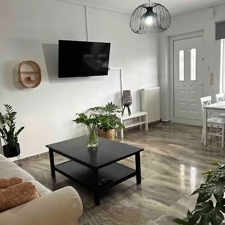 Messinian Sun Apartment Kalamata Exterior photo